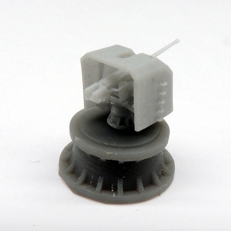 German SK C/32 10.5cm gun on single mount under gE shield (x4)