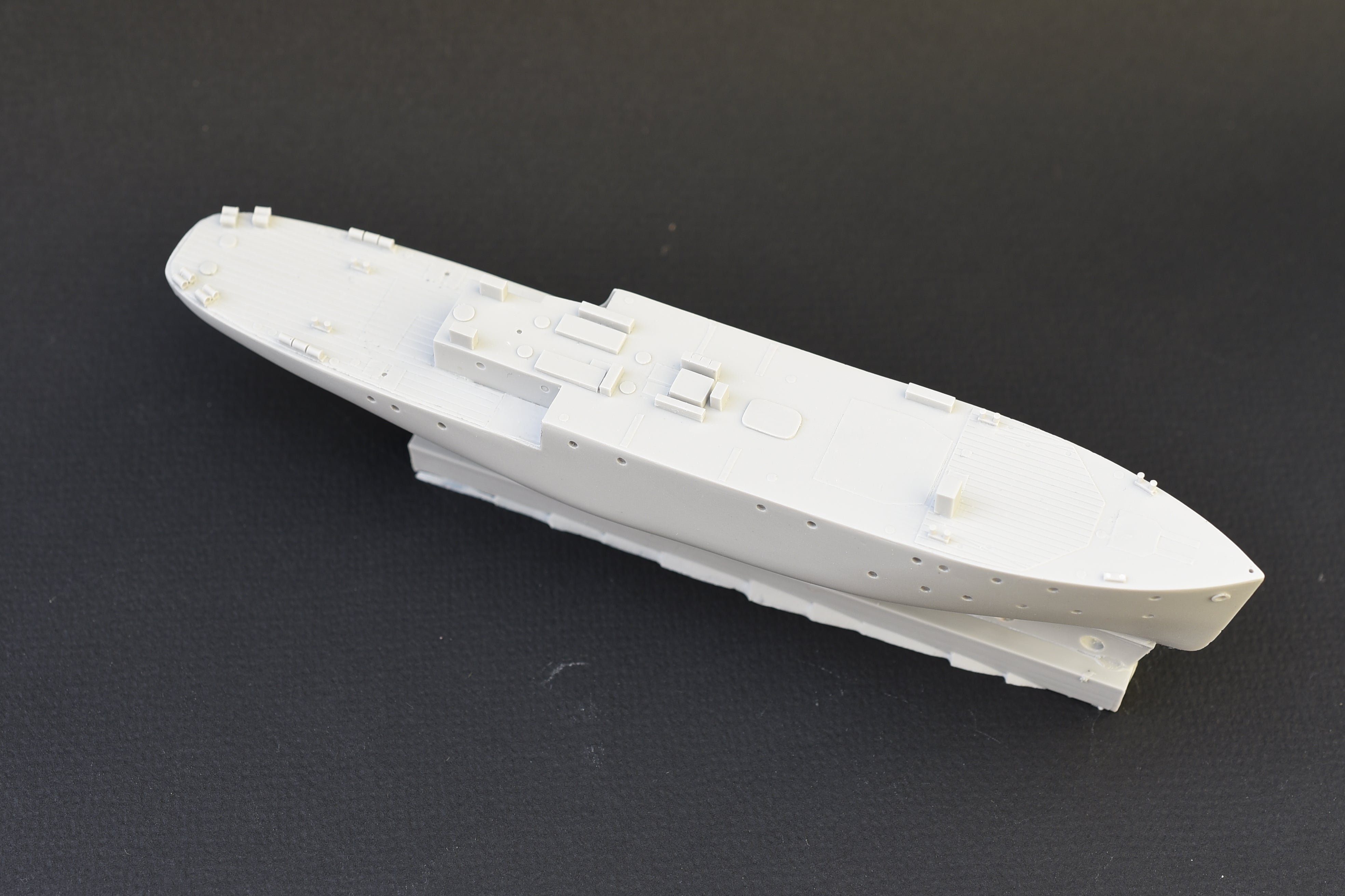 HMCS Kelowna, Bangor class minesweeper 1944